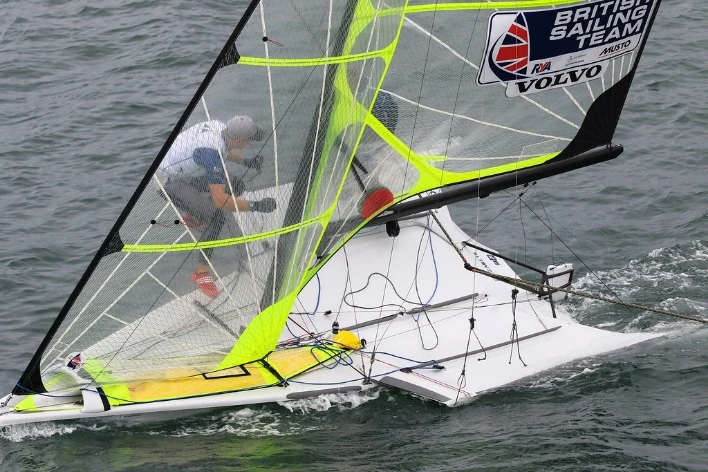 阿森纳客场三比二险胜切尔西夺得伦敦德比胜利