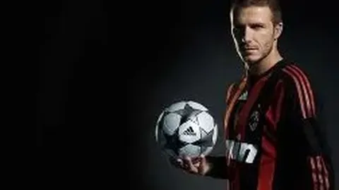 “李璇建议：深入分析国足球员最佳站位，伊万等核心球员应加入讨论”